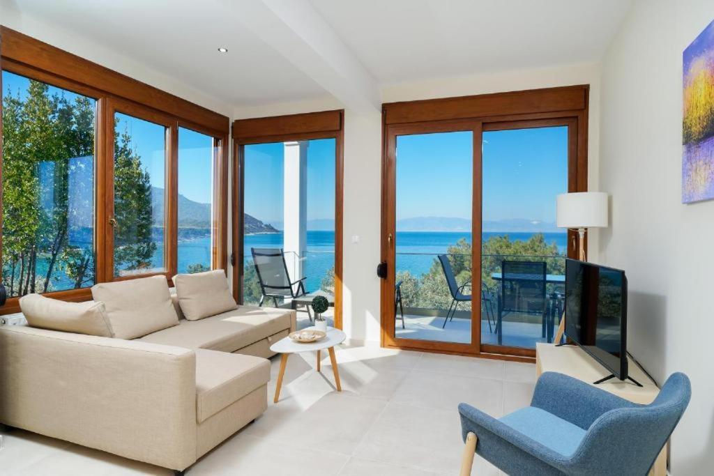 Villa Victoria By La Scala Beach لايميناس المظهر الخارجي الصورة