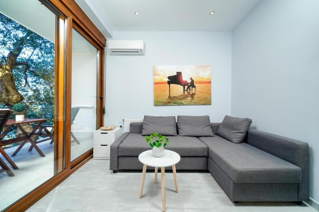 Villa Victoria By La Scala Beach لايميناس المظهر الخارجي الصورة