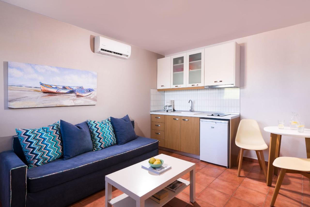 Villa Victoria By La Scala Beach لايميناس المظهر الخارجي الصورة